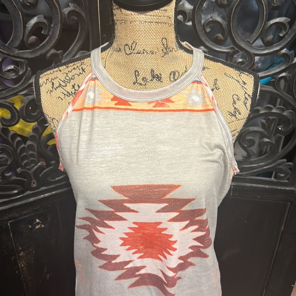 Gray & Rust Southwestern / Aztec / Tribal Boho Sleeveless Tank Top Shirt. - Picture 4 of 9